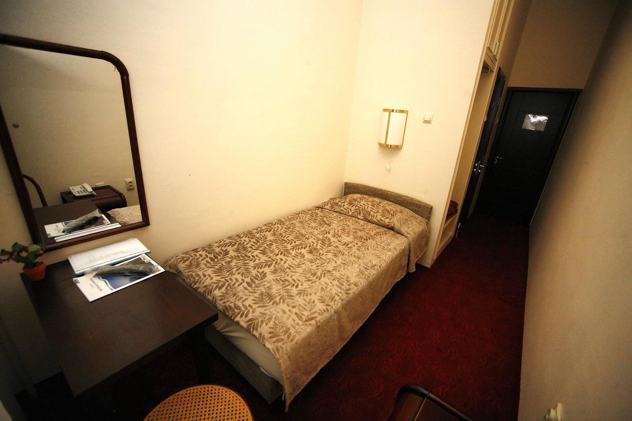 Golden Inn Hotel Majdanpek Екстер'єр фото