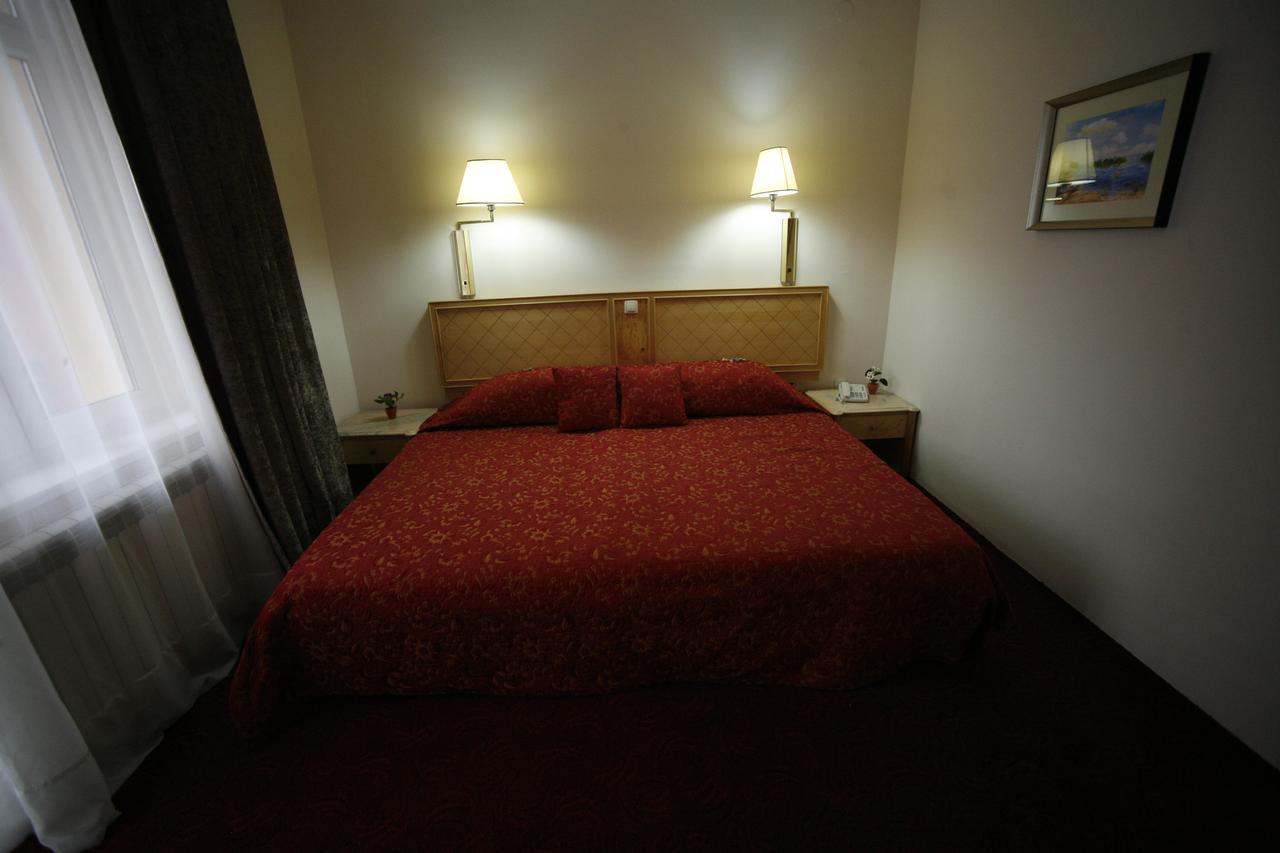 Golden Inn Hotel Majdanpek Екстер'єр фото
